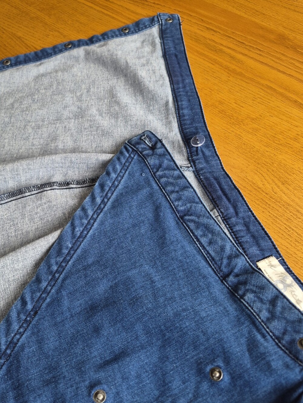 Free People Notched Denim Mini Skirt Size 8 - Picture 6 of 10